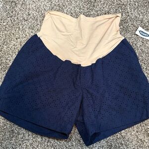 Old Navy Women's Maternity Eyelet Shorts in Navy